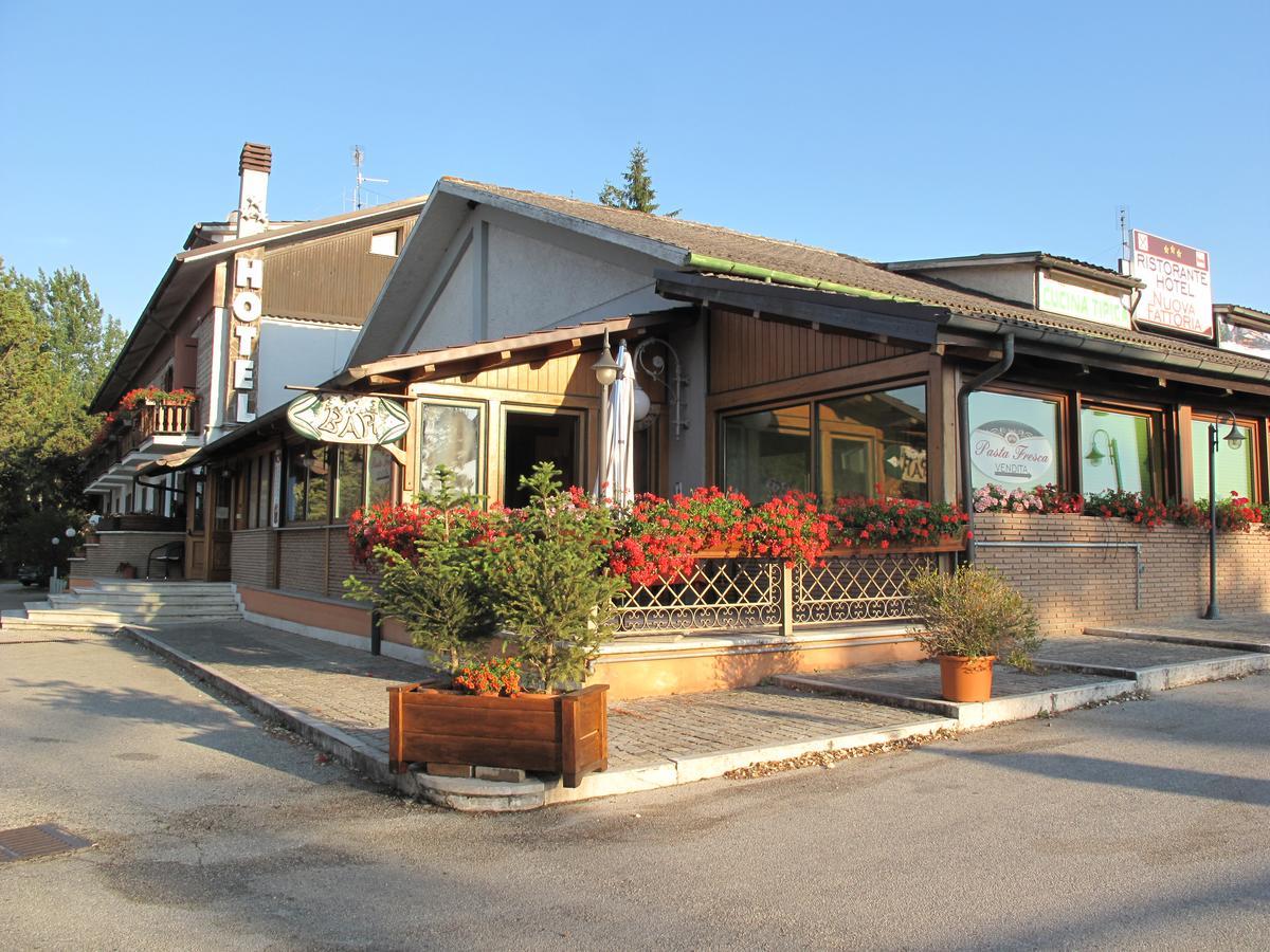 Hotel Ristorante La Nuova Fattoria Carsoli Exterior foto